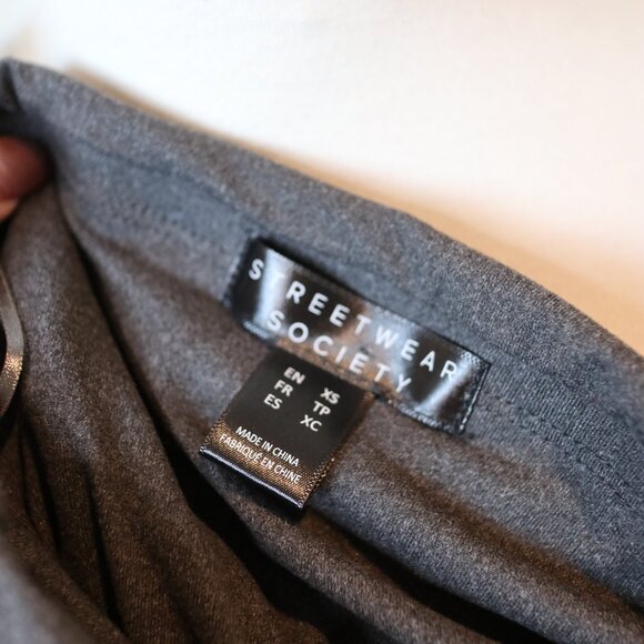 Jumpsuit With Pockets - Picture 6 of 6